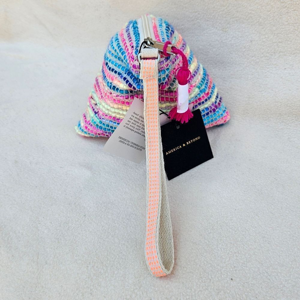 America and Beyond Samosa Bag Rad Rainbow Boho Triangle Wristlet - Picture 9 of 12